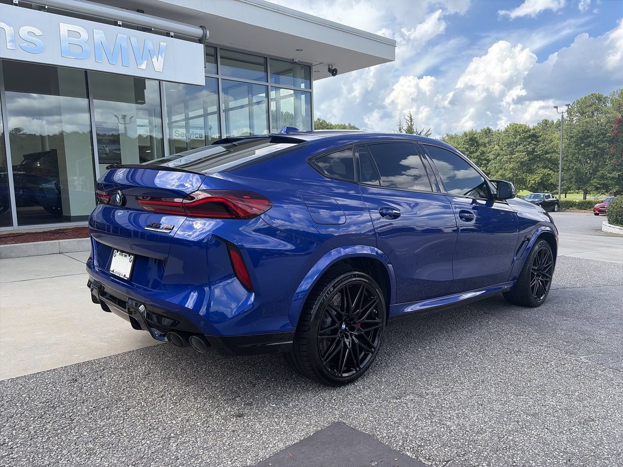 Used 2027 BMW X6 M Competition w/ Executive Package AWD/4WD image 8