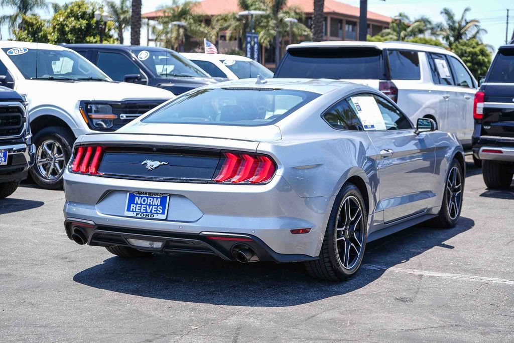 Used 2022 Ford Mustang Premium RWD image 7