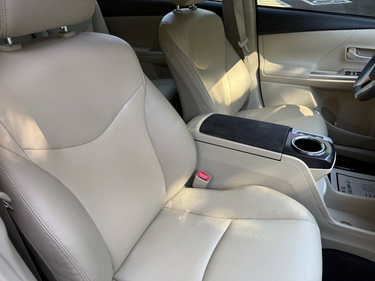 Used 2012 Toyota Prius V Five FWD image 30
