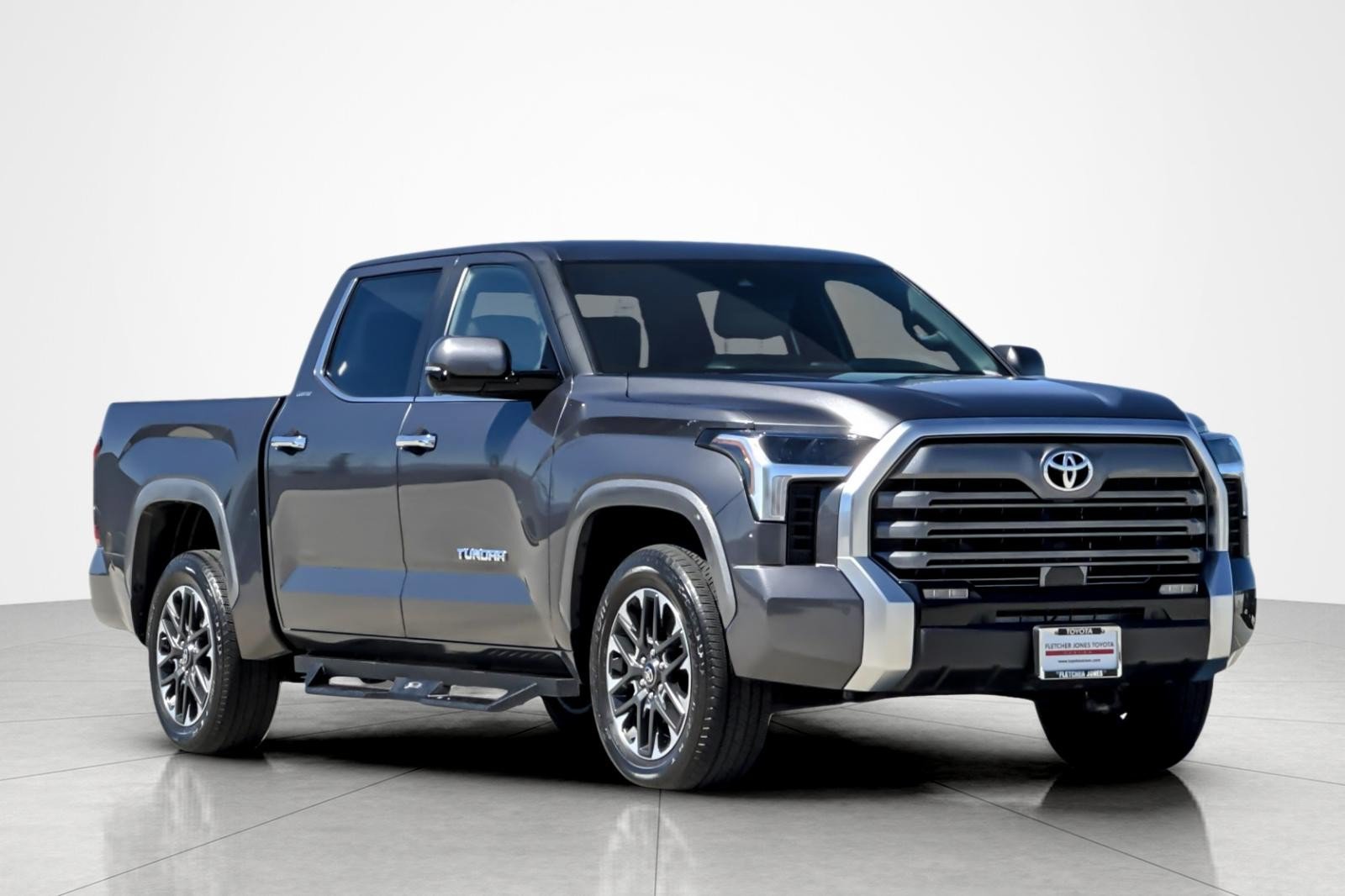 Used 2025 Toyota Tundra Limited AWD/4WD image 7