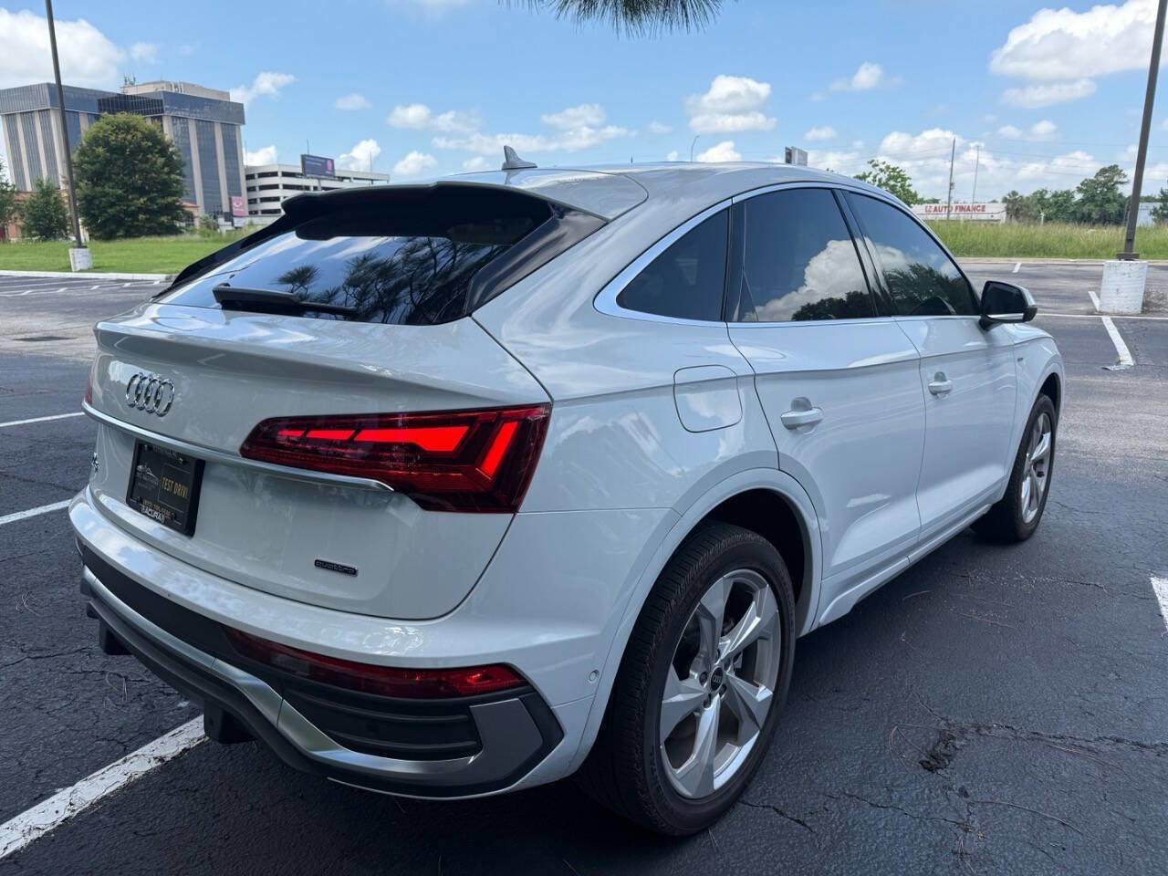 Used 2021 Audi Q5 2.0T Prestige AWD/4WD image 8
