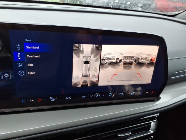 New 2027 Chevrolet Traverse LT w/ Midnight/Sport Edition FWD image 15