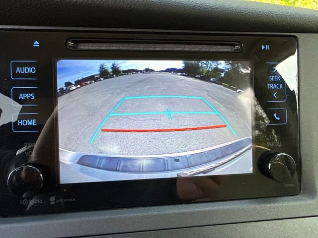 Used 2015 Toyota Sienna LE FWD image 23