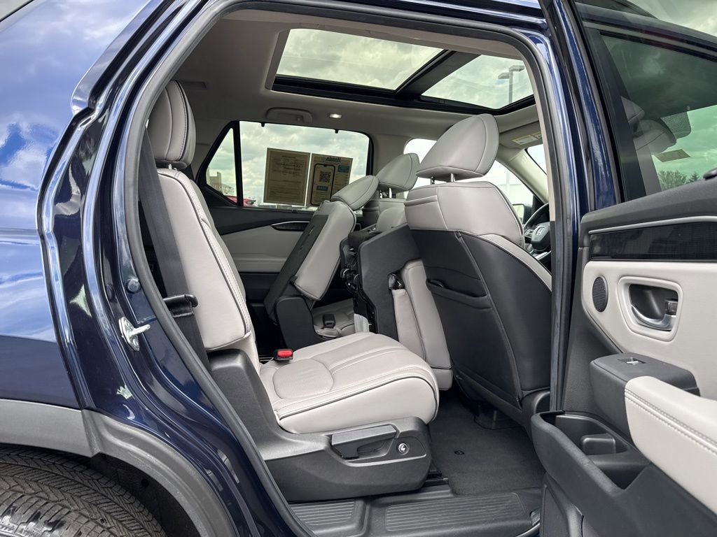 Certified 2025 Honda Pilot Elite image 42