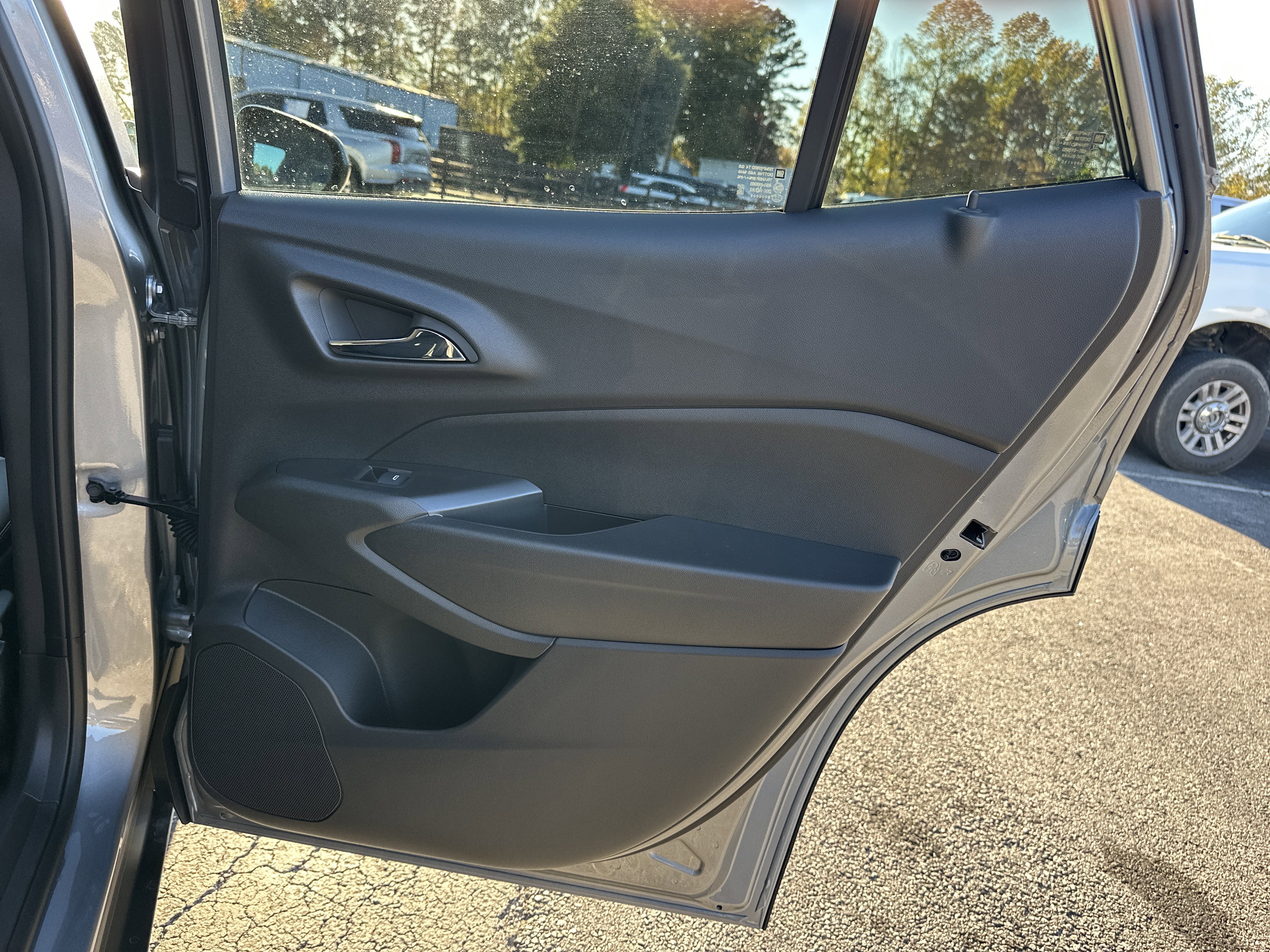 New 2026 Chevrolet Trax LT w/ Driver Confidence Package FWD image 18