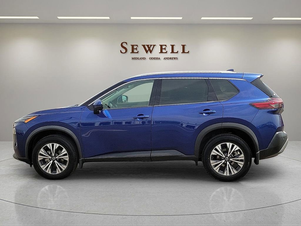Used 2021 Nissan Rogue SV w/ Premium Package image 2