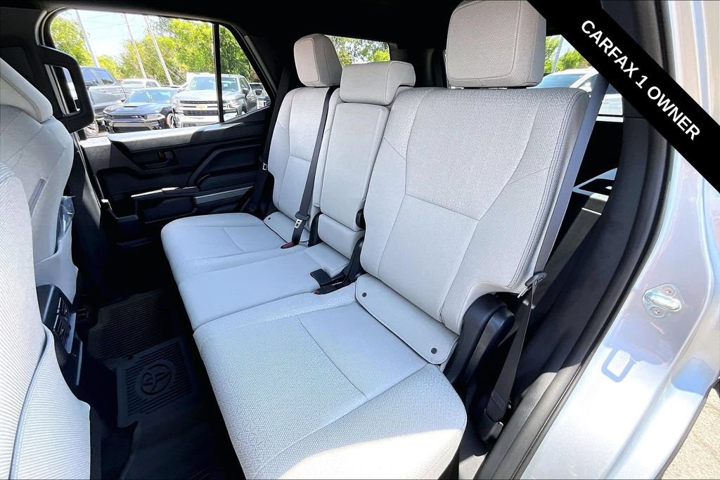 Used 2026 Toyota 4Runner SR5 AWD/4WD image 6