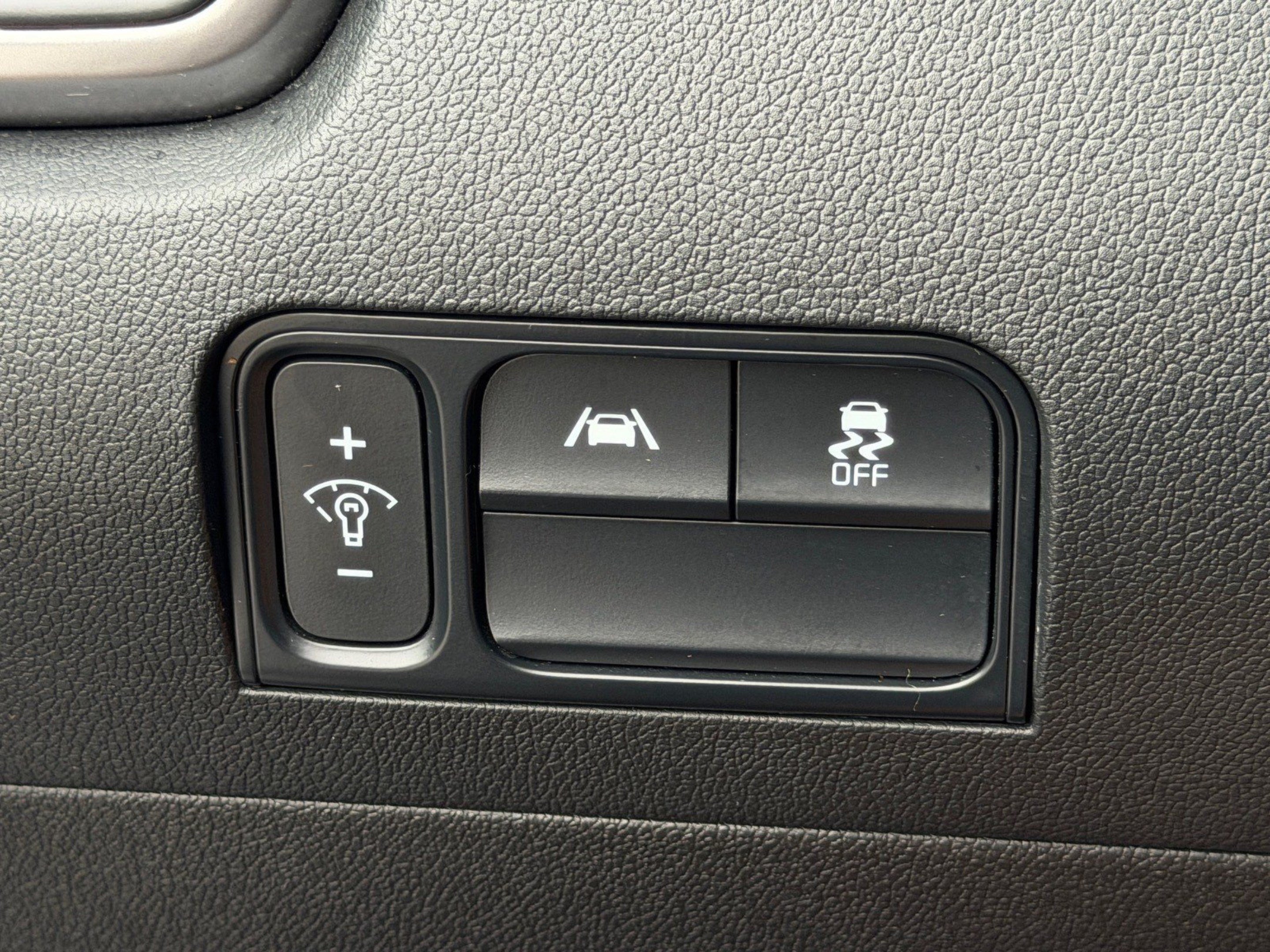 Certified 2023 Kia Sorento S FWD image 31