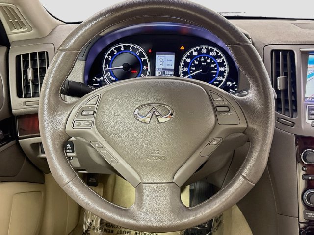 Used 2014 INFINITI Q60 Convertible w/ Premium Package RWD image 11