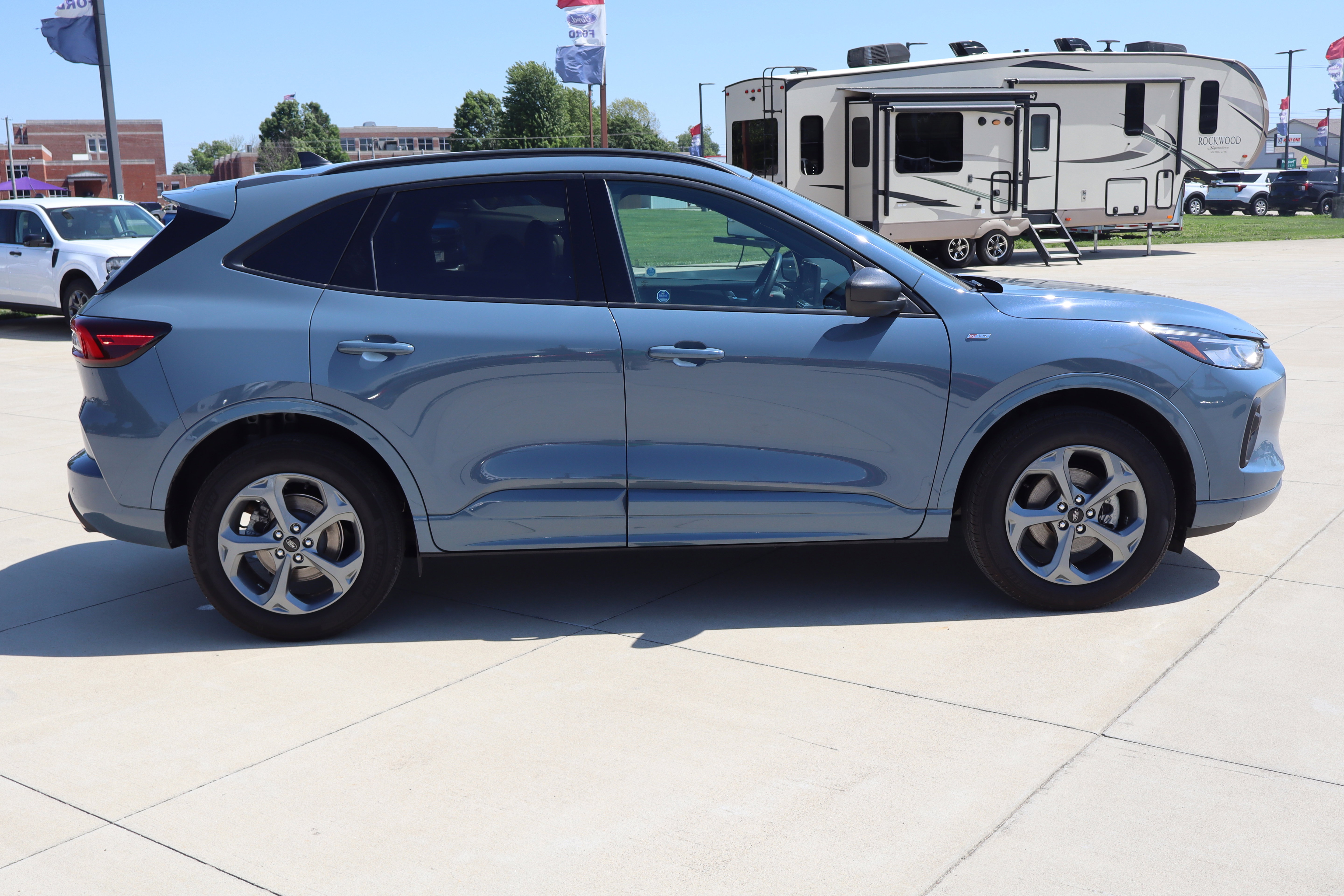 Used 2024 Ford Escape ST-Line w/ Tech Pack #1 AWD/4WD image 5