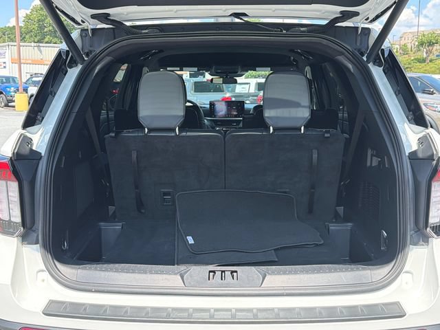 Used 2025 Ford Explorer ST-Line AWD/4WD image 20