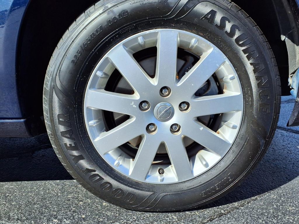Used 2016 Chrysler Town & Country Touring w/ Driver Convenience Group FWD image 32