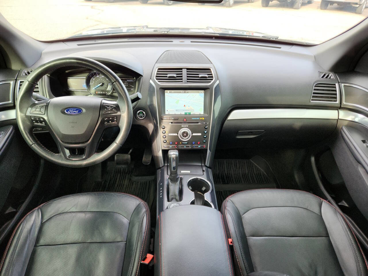 Used 2018 Ford Explorer Sport w/ Equipment Group 401A image 3