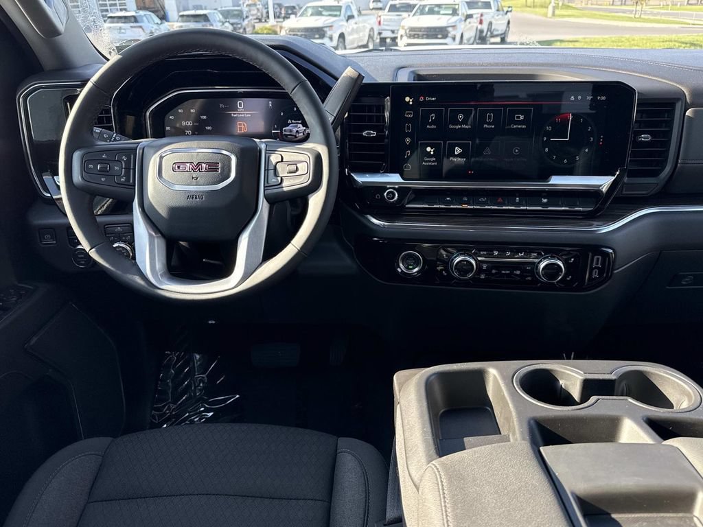 Used 2024 GMC Sierra 1500 Elevation AWD/4WD image 3