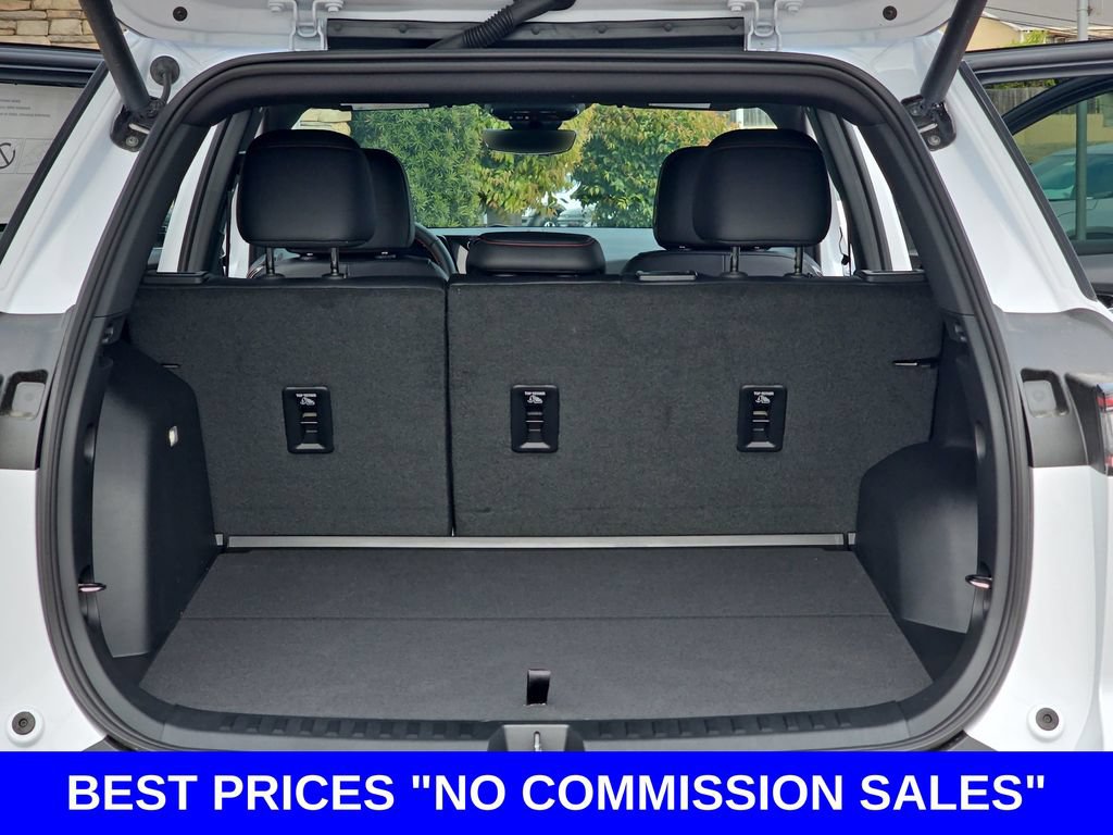 New 2027 Chevrolet Equinox RS w/ Safety and Technology Package FWD image 12