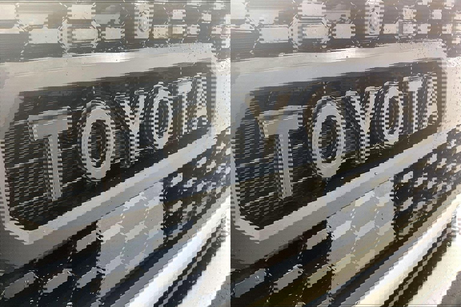 Used 2021 Toyota Tacoma TRD Off-Road w/ Technology Package AWD/4WD image 30