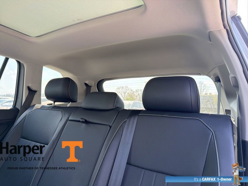 Used 2024 Volkswagen Tiguan SE image 9