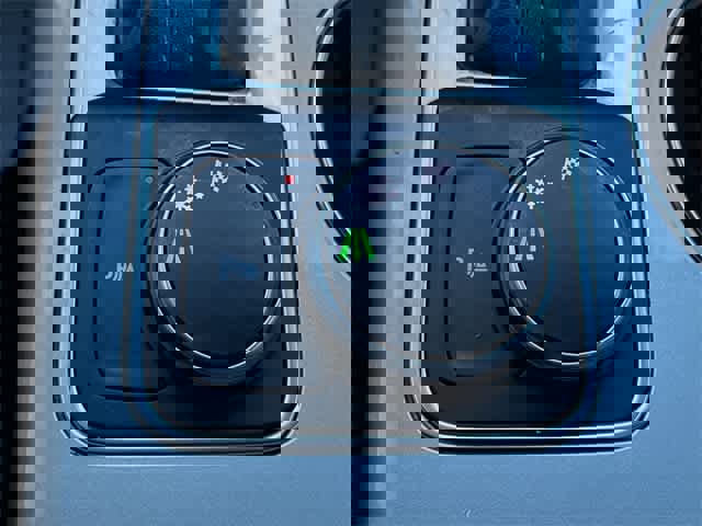 Used 2020 Chevrolet Blazer LT image 39