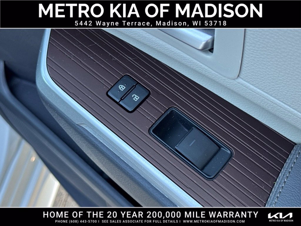 Used 2021 Toyota Sienna XLE AWD/4WD image 43