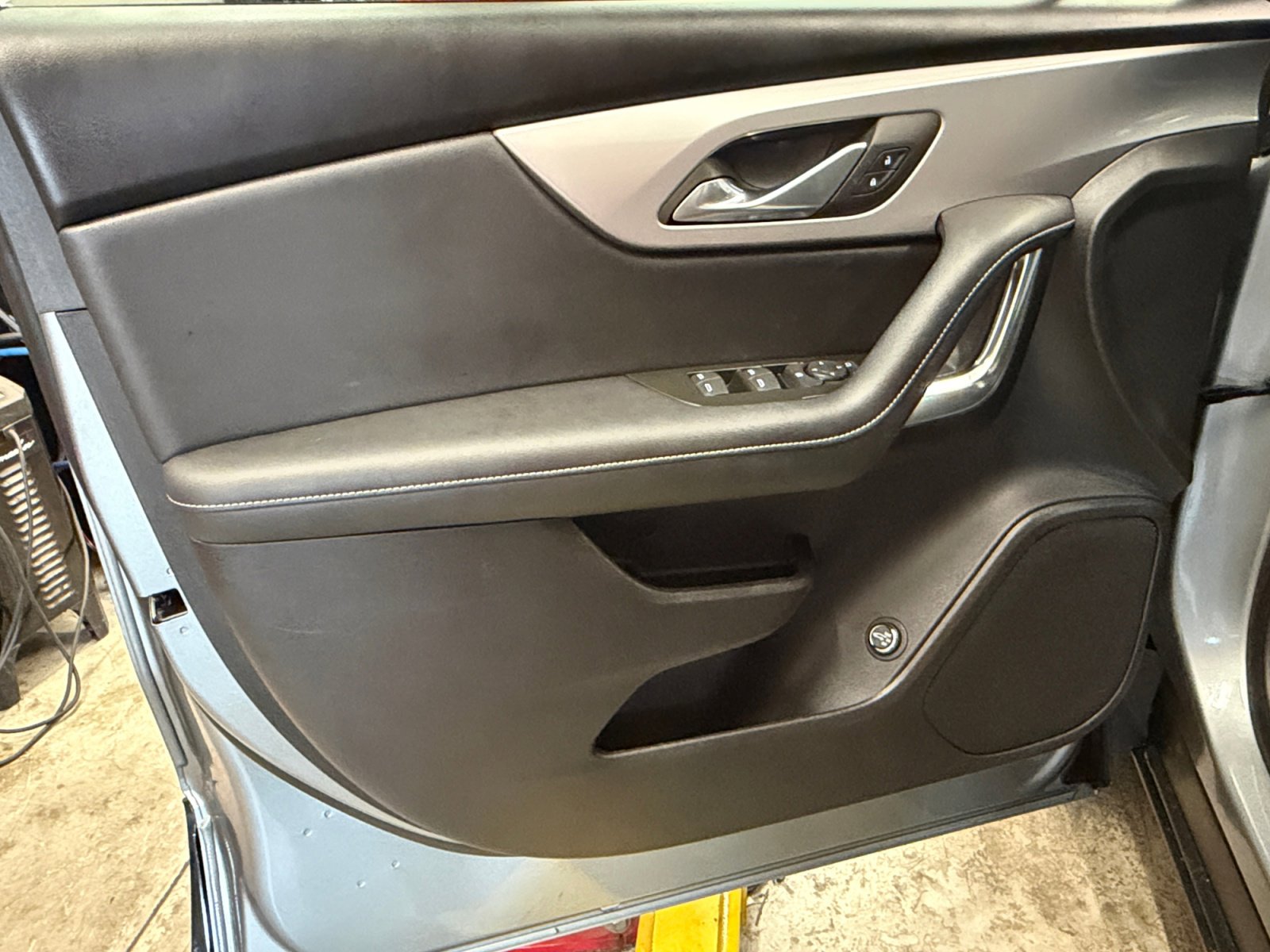 Used 2024 Chevrolet Blazer LT w/ Convenience Package FWD image 26