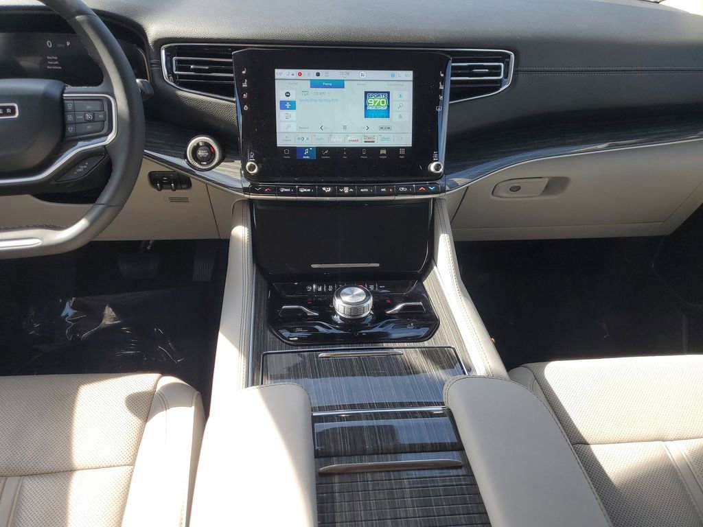 Used 2022 Jeep Wagoneer Series III w/ Premium Group I image 22