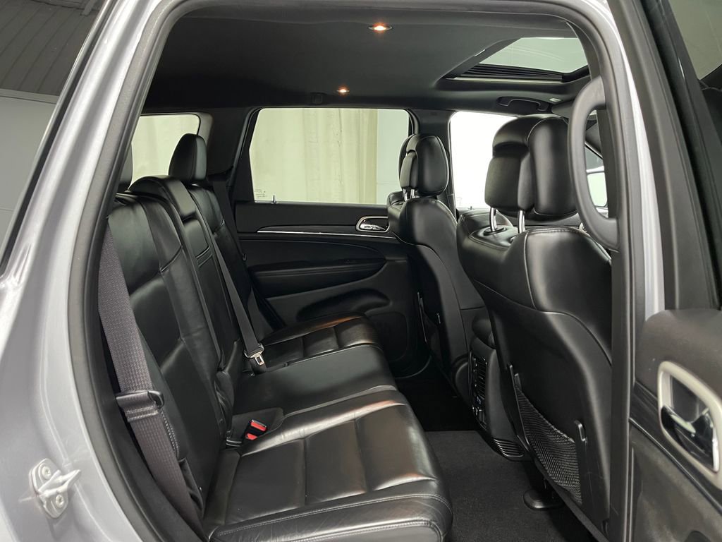 Used 2020 Jeep Grand Cherokee Limited w/ Premium Lighting Group image 31