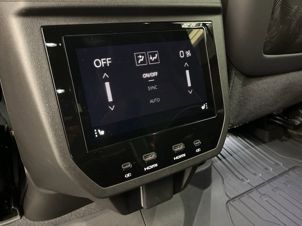 Used 2026 GMC Yukon Denali Ultimate w/ LPO, Floor Liner Package AWD/4WD image 17
