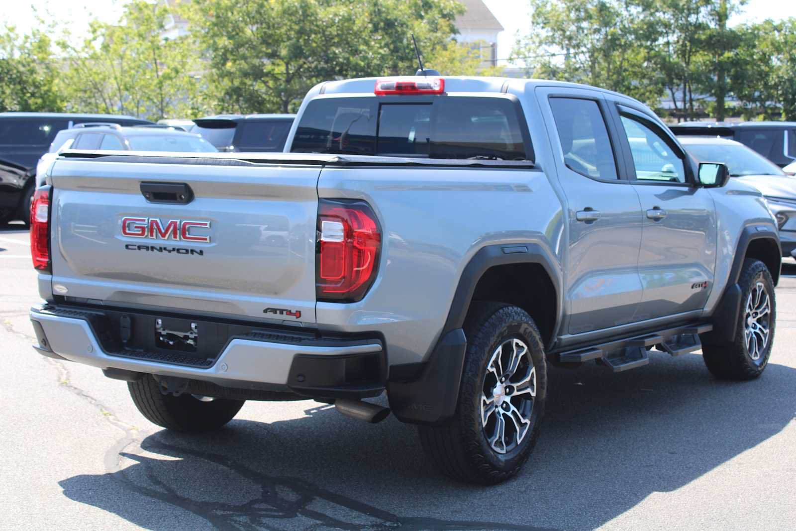 Used 2023 GMC Canyon AT4 w/ AT4 Premium Package AWD/4WD image 7
