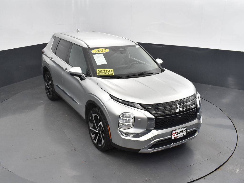 Used 2022 Mitsubishi Outlander SE image 43