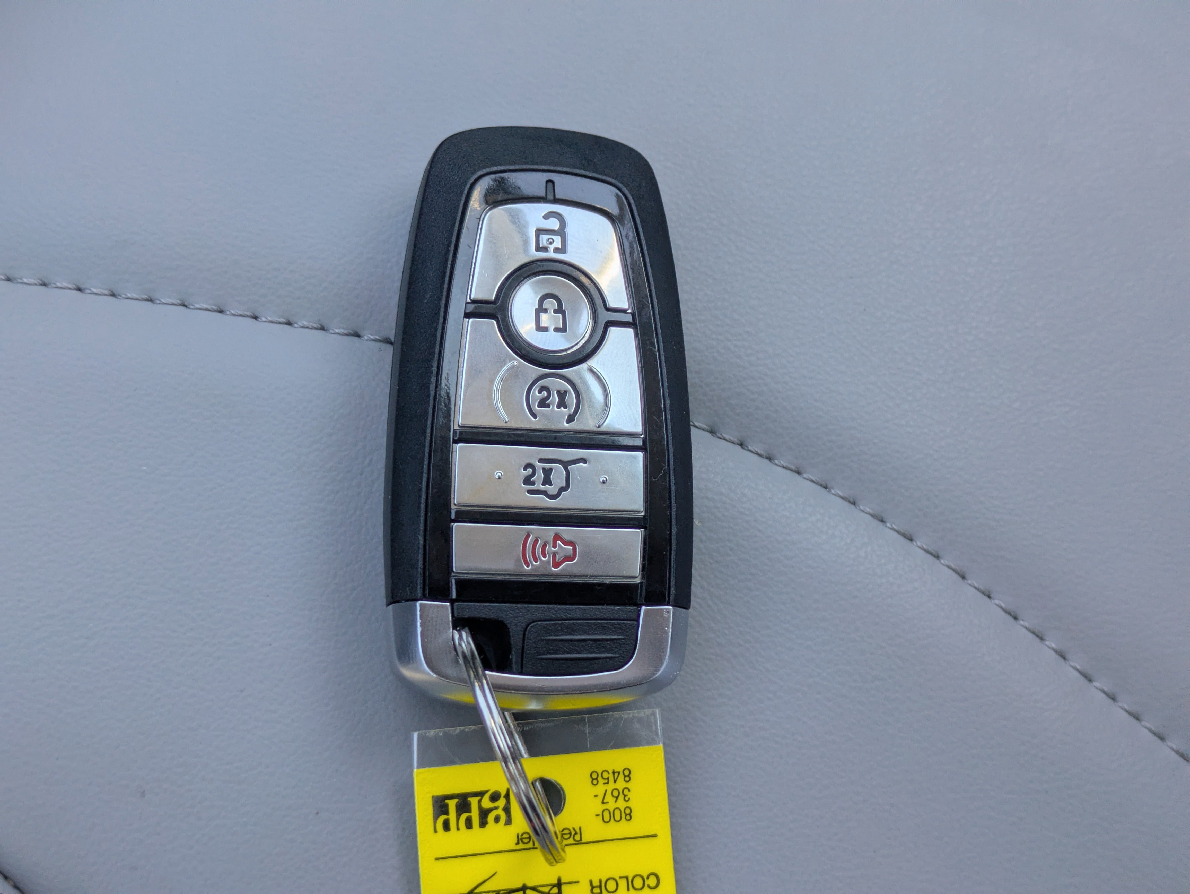 Used 2025 Ford Escape SE w/ PHEV Premium Package image 28