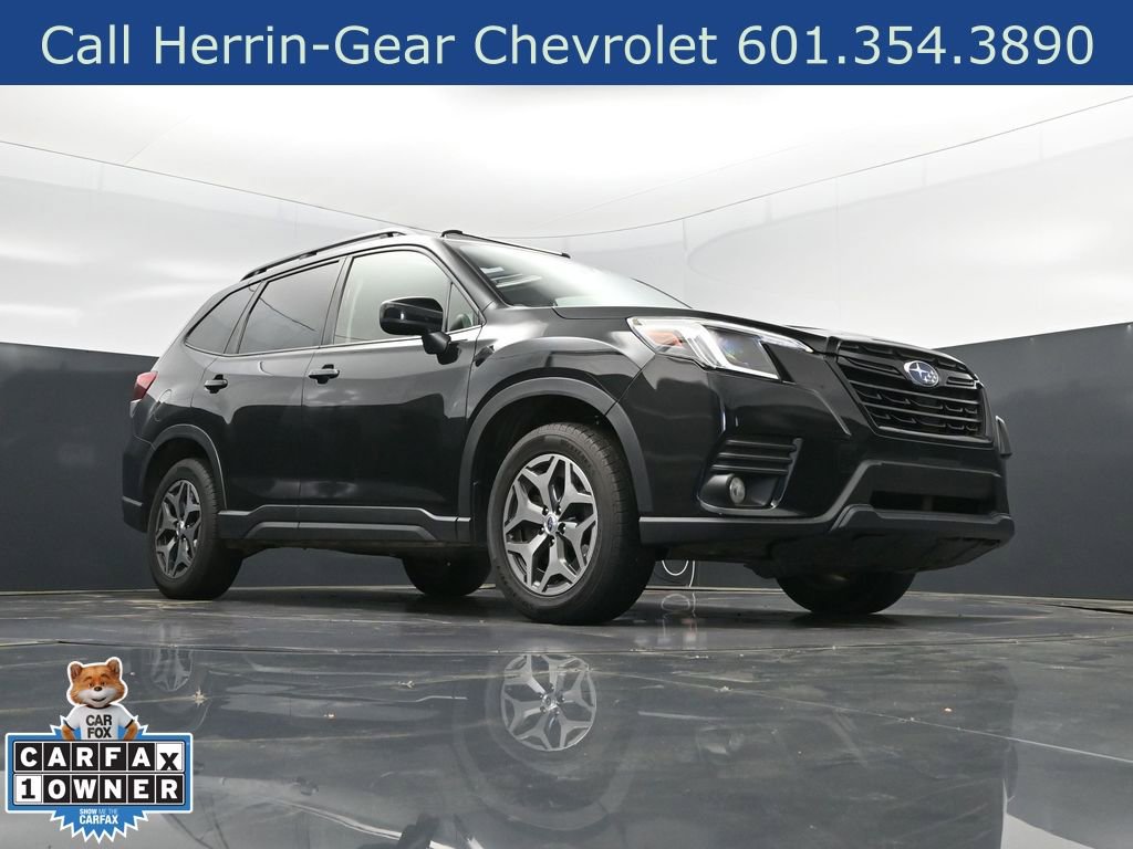 Used 2023 Subaru Forester Premium image 44