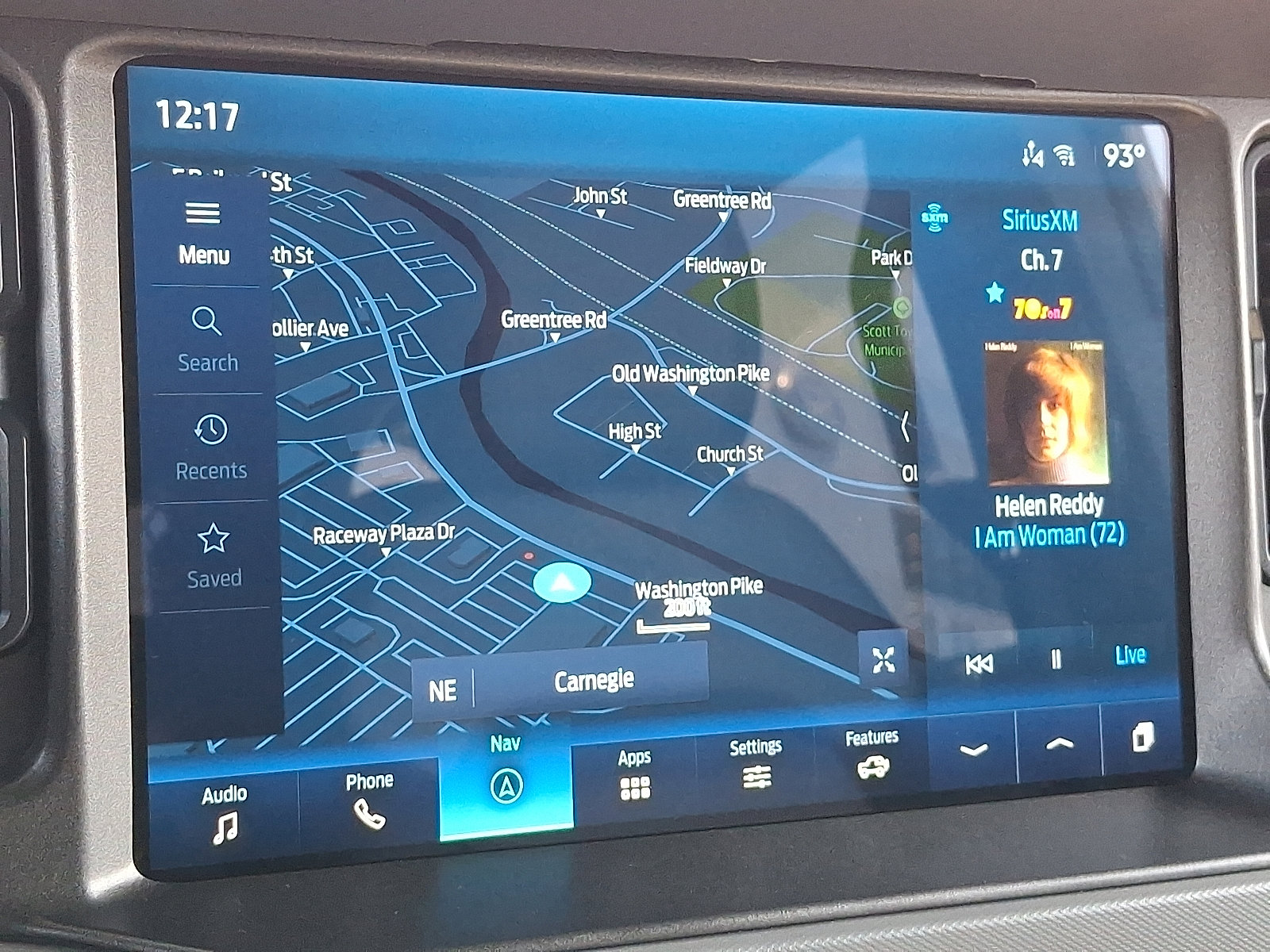 Used 2024 Ford Bronco Everglades image 17