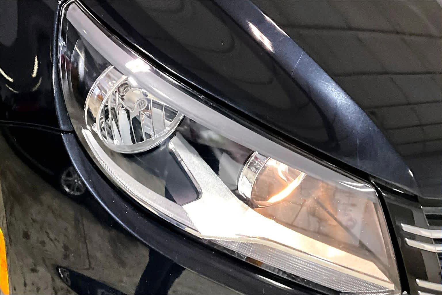 Used 2017 Volkswagen Tiguan S AWD/4WD image 26