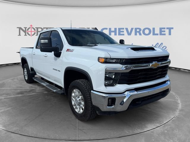 Used 2024 Chevrolet Silverado 2500 LT AWD/4WD image 22
