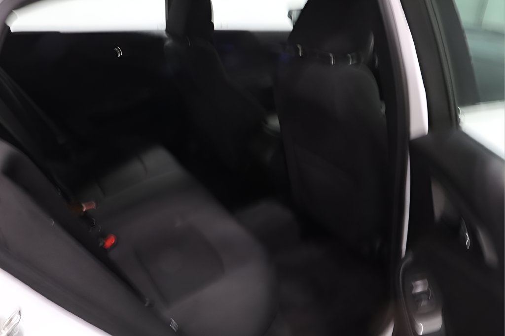 Used 2023 Chevrolet Malibu LS FWD image 17