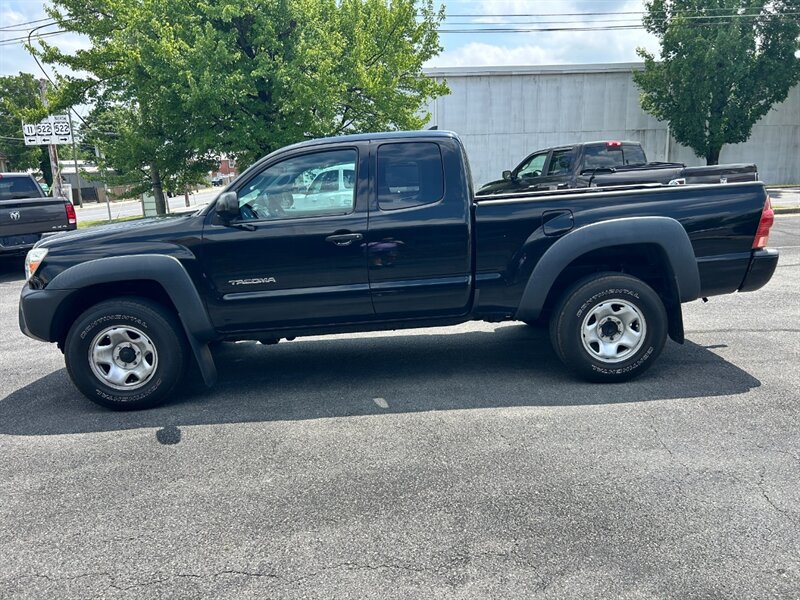 Used 2015 Toyota Tacoma 4x4 Access Cab V6 image 6