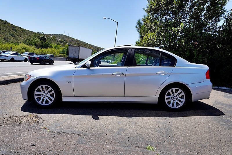 Used 2006 BMW 325i Sedan RWD image 7