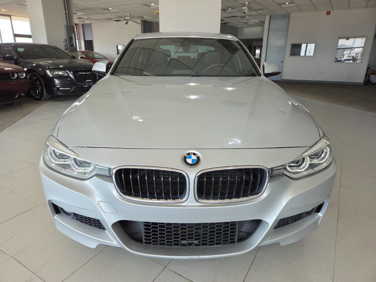 Used 2017 BMW 340i xDrive Sedan AWD/4WD image 2