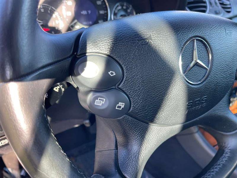 Used 2004 Mercedes-Benz CLK 320 image 13