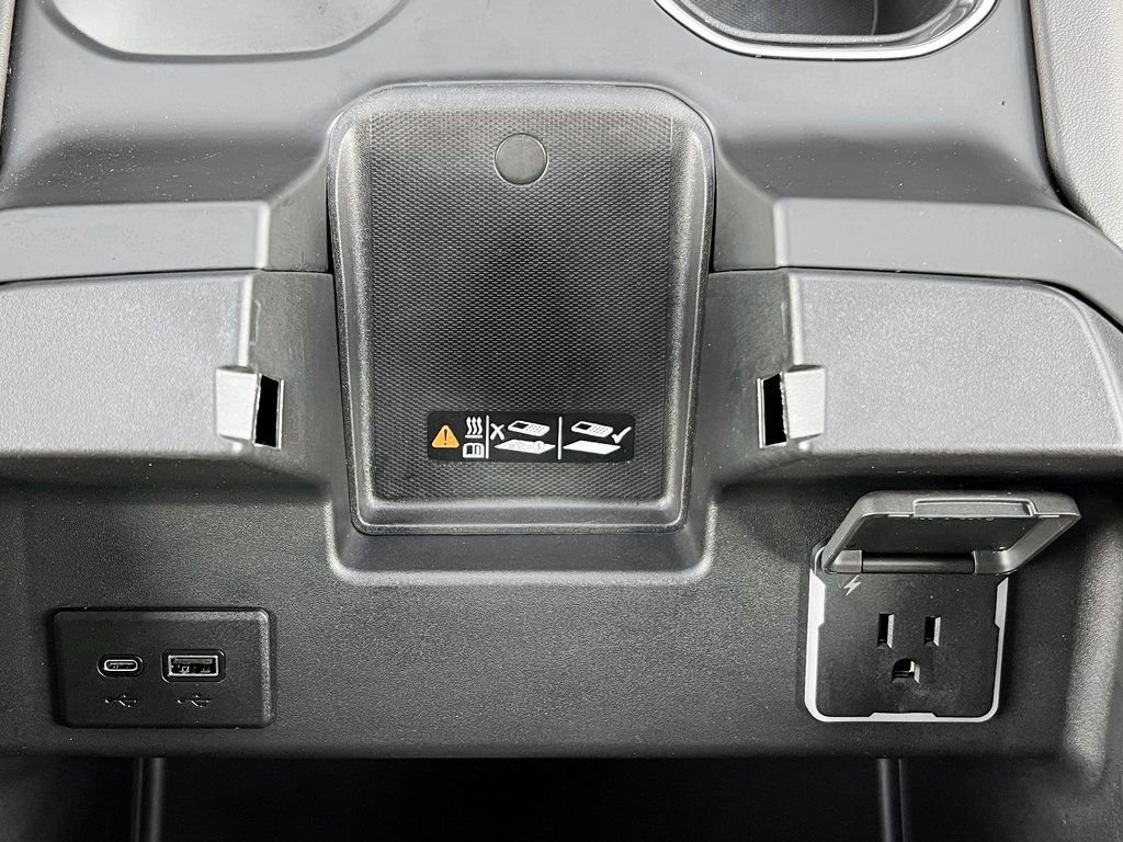 Used 2024 GMC Sierra 2500 Denali image 24