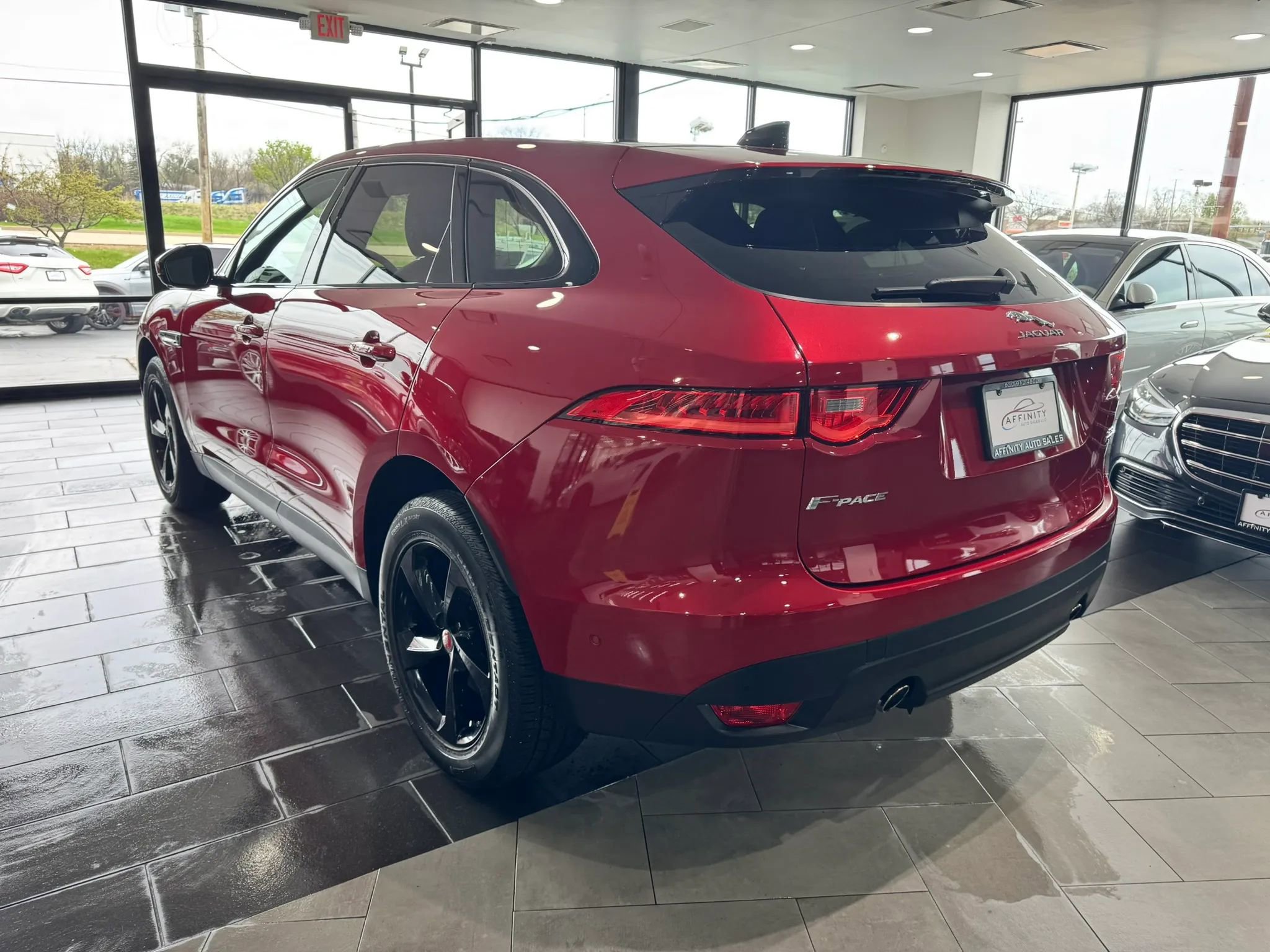Used 2020 Jaguar F-PACE Prestige AWD/4WD image 3