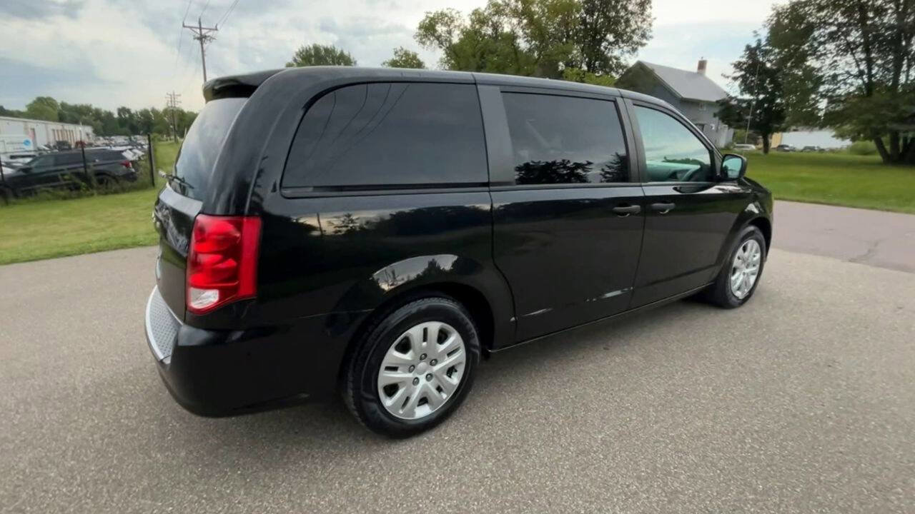 Used 2020 Dodge Grand Caravan SE image 5