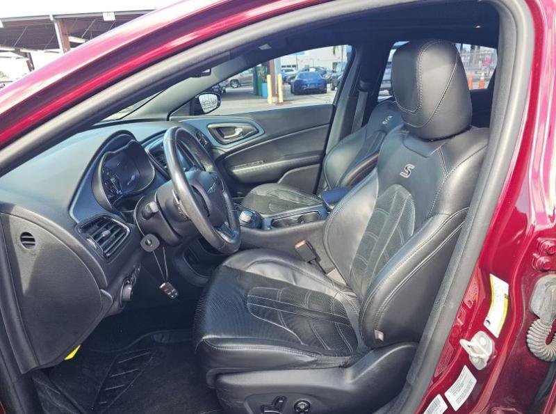 Used 2015 Chrysler 200 S w/ Navigation & Sound Group I image 5