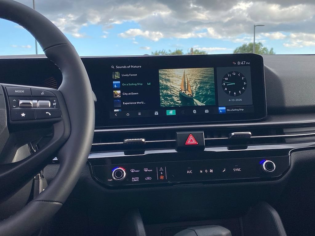 New 2026 Kia Sportage EX FWD image 19
