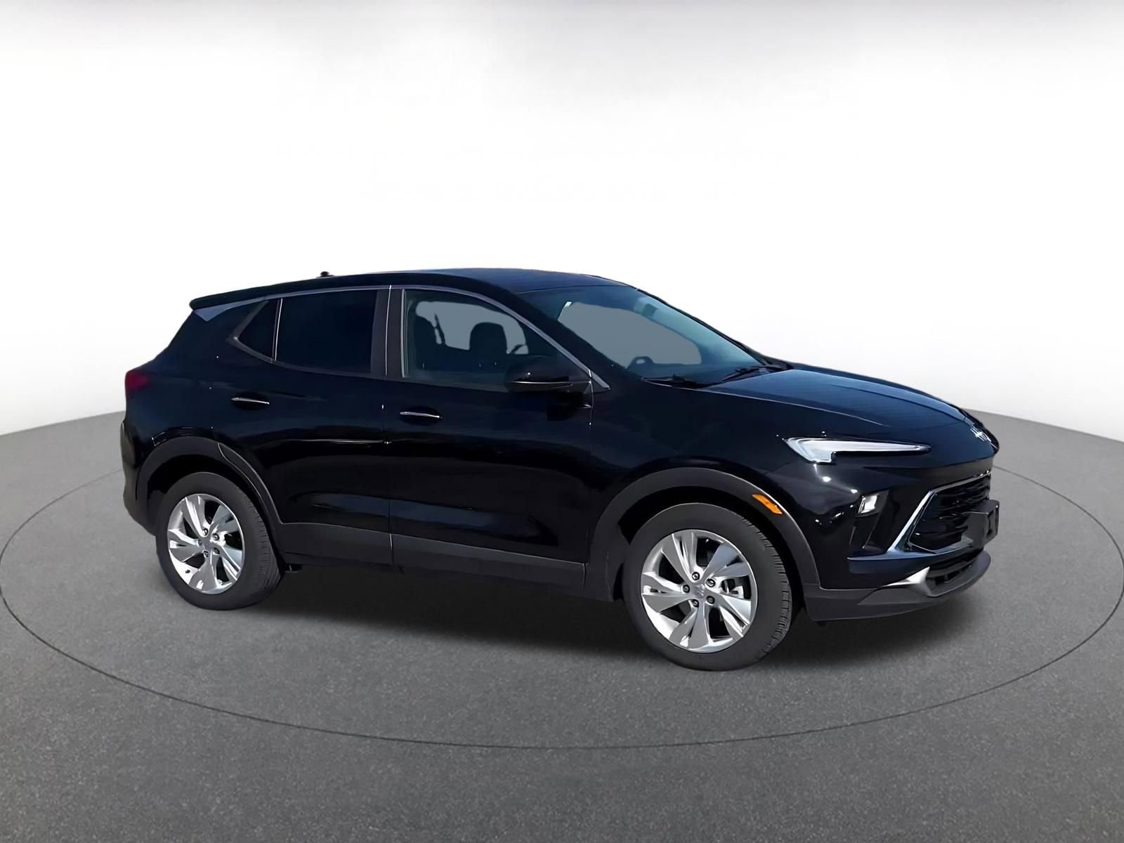 Used 2025 Buick Encore GX Preferred image 2