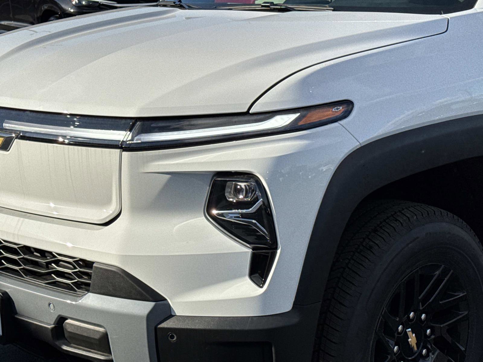 New 2026 Chevrolet Silverado EV LT image 7