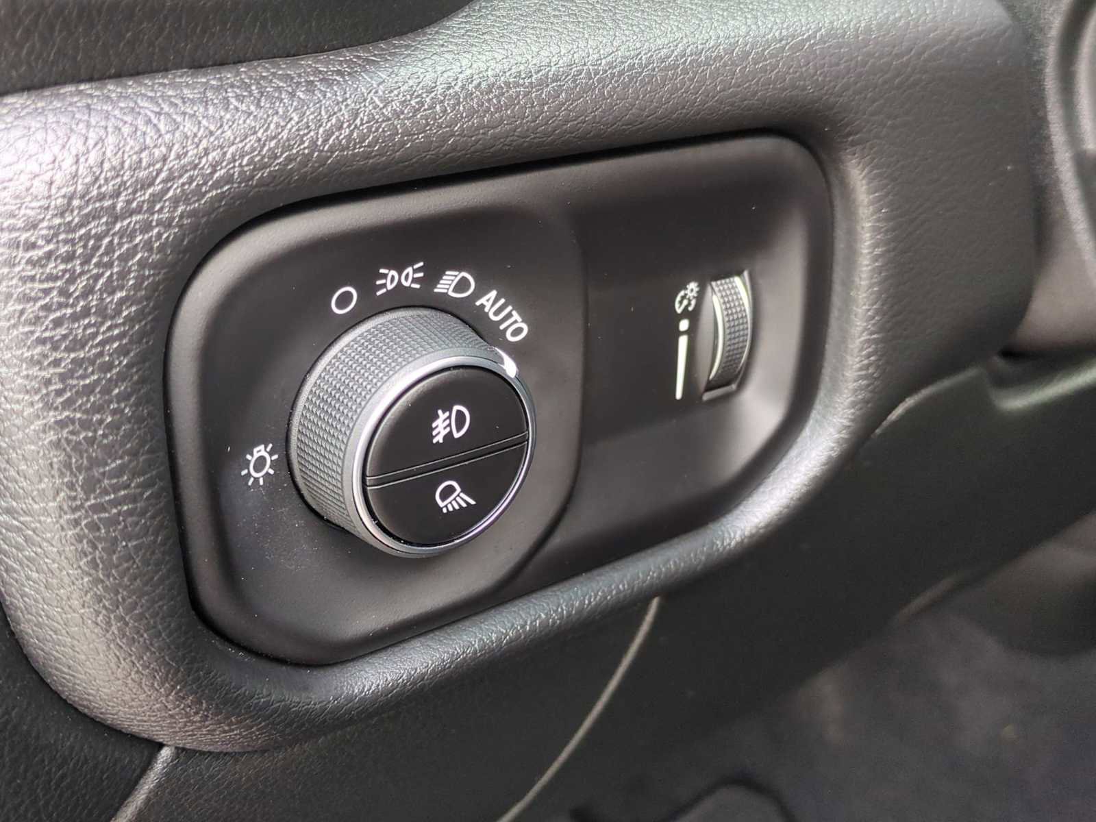 Used 2026 RAM 2500 Tradesman AWD/4WD image 35