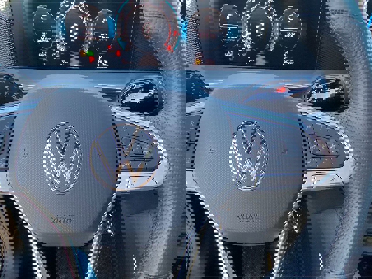 New 2026 Volkswagen Tiguan SE R-Line image 21