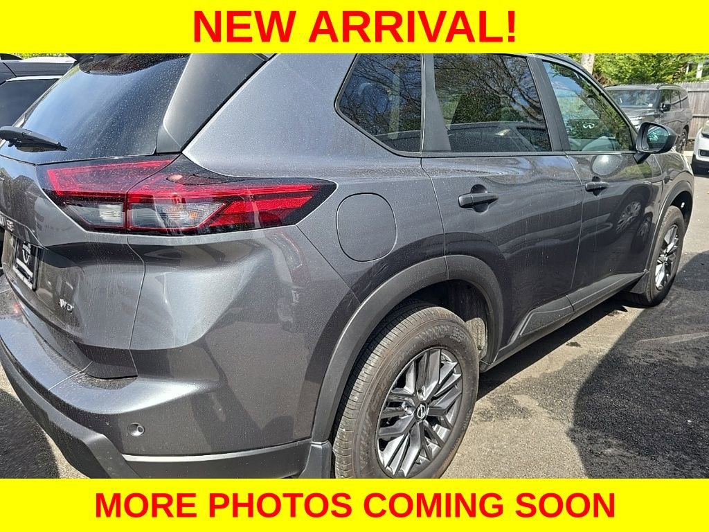 Used 2025 Nissan Rogue S AWD/4WD image 8