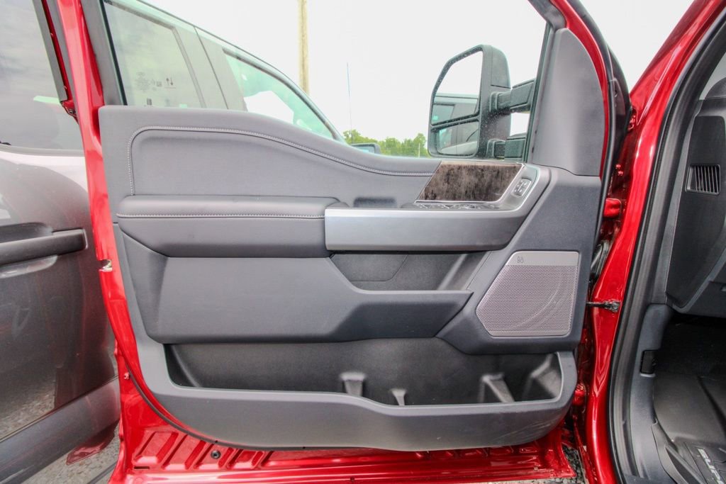 New 2025 Ford F250 Lariat w/ Lariat Ultimate Package image 19